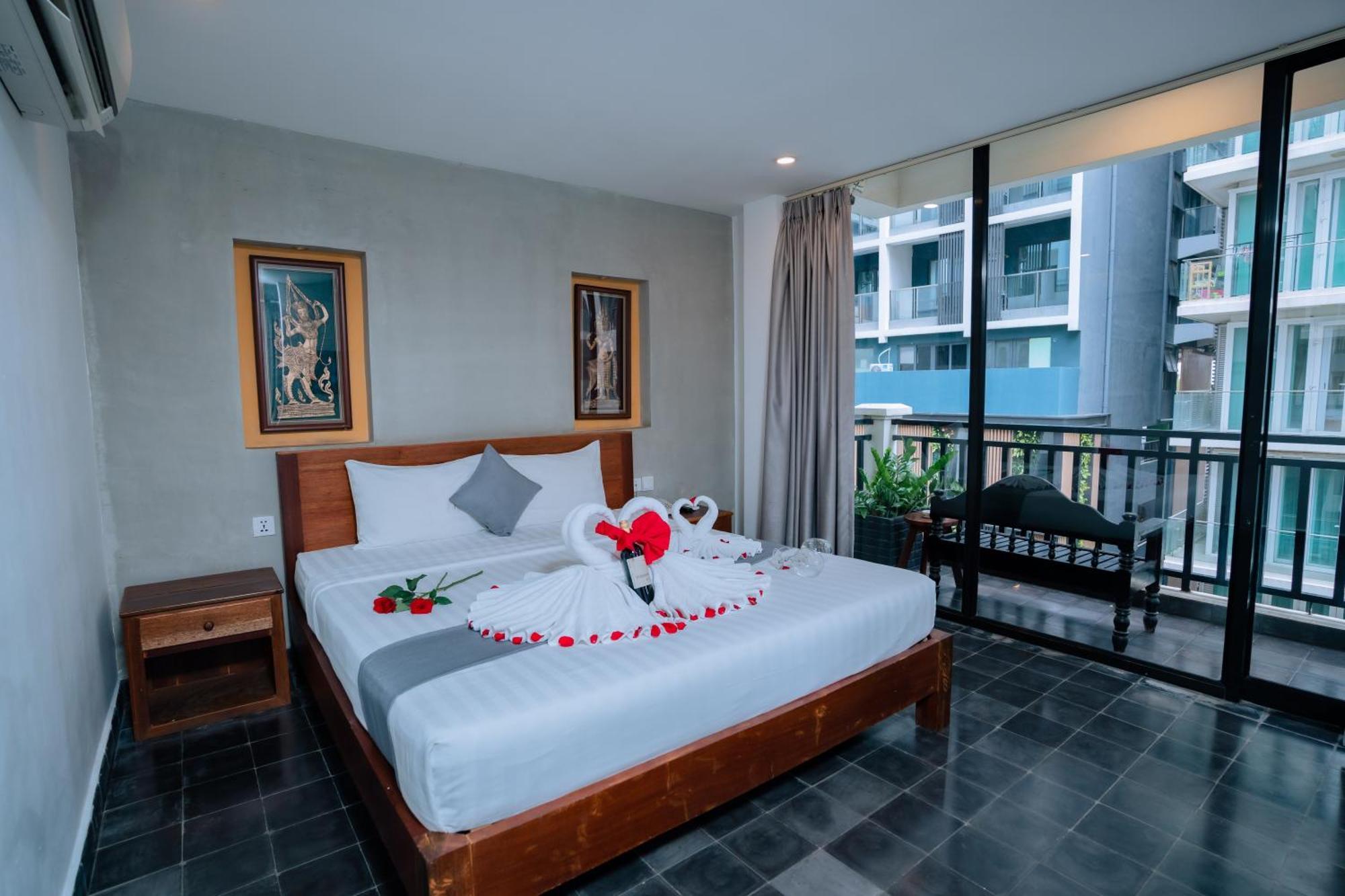 Home Chic Hotel Phnom Penh Exterior foto
