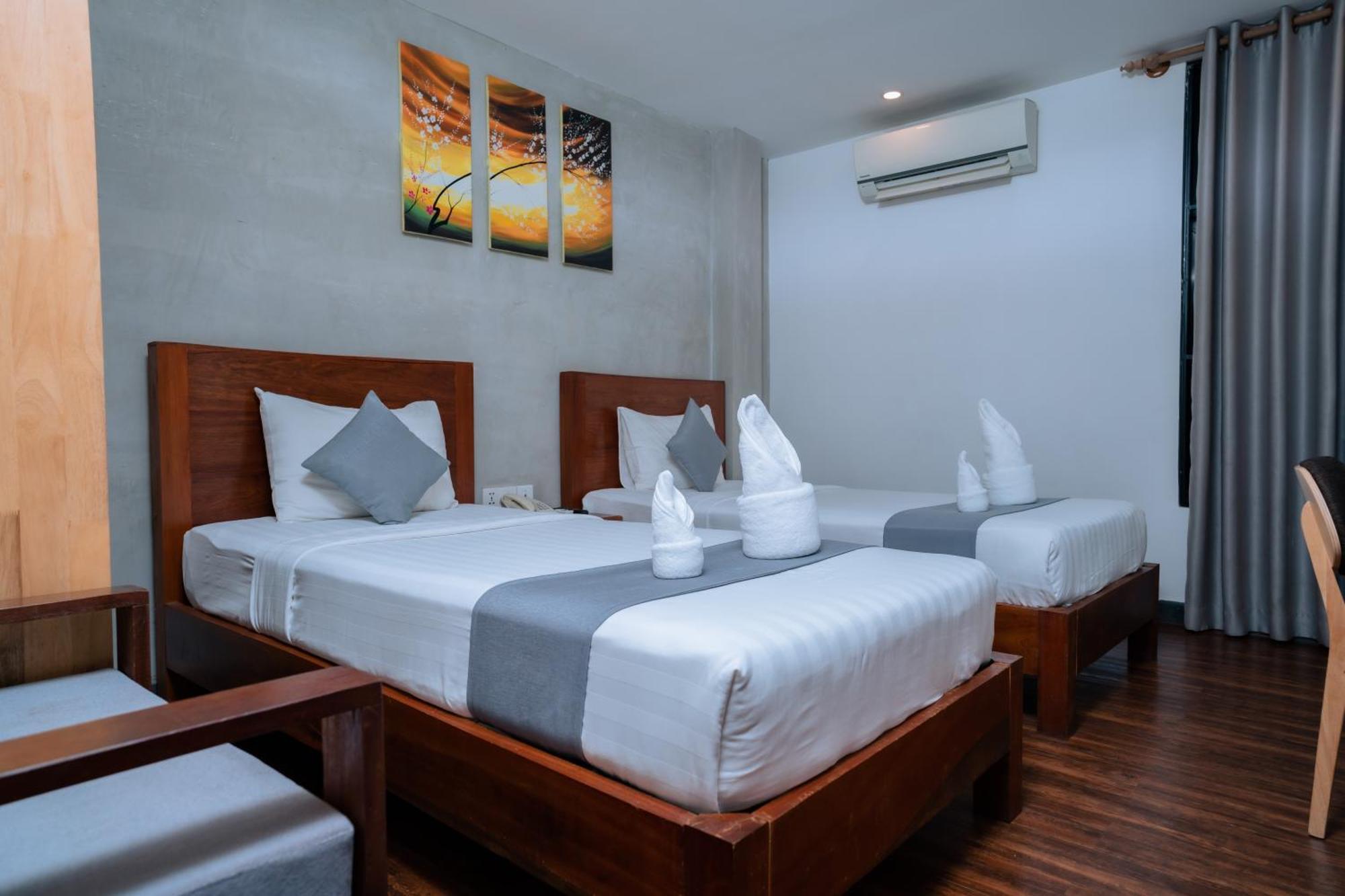 Home Chic Hotel Phnom Penh Exterior foto