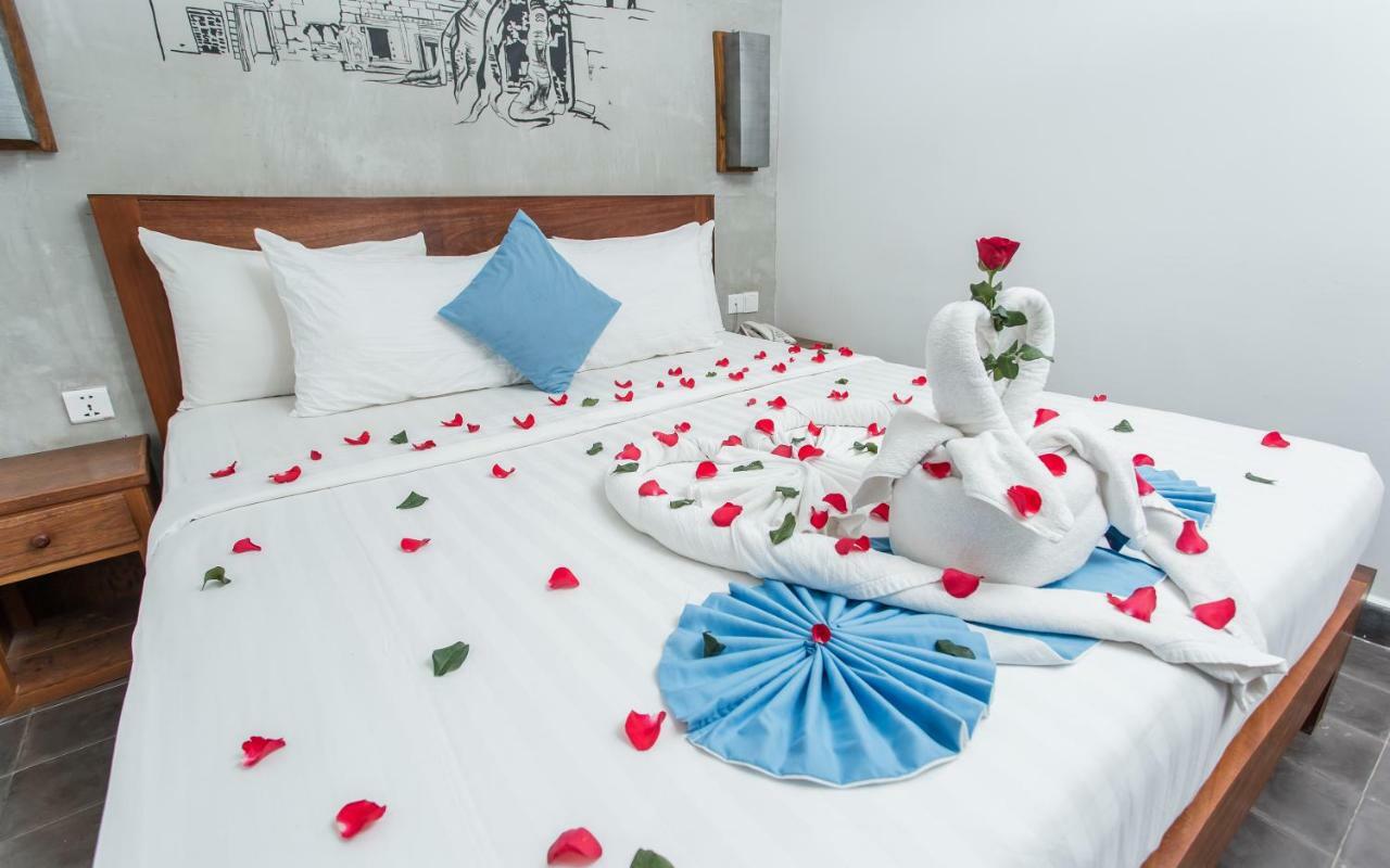 Home Chic Hotel Phnom Penh Exterior foto
