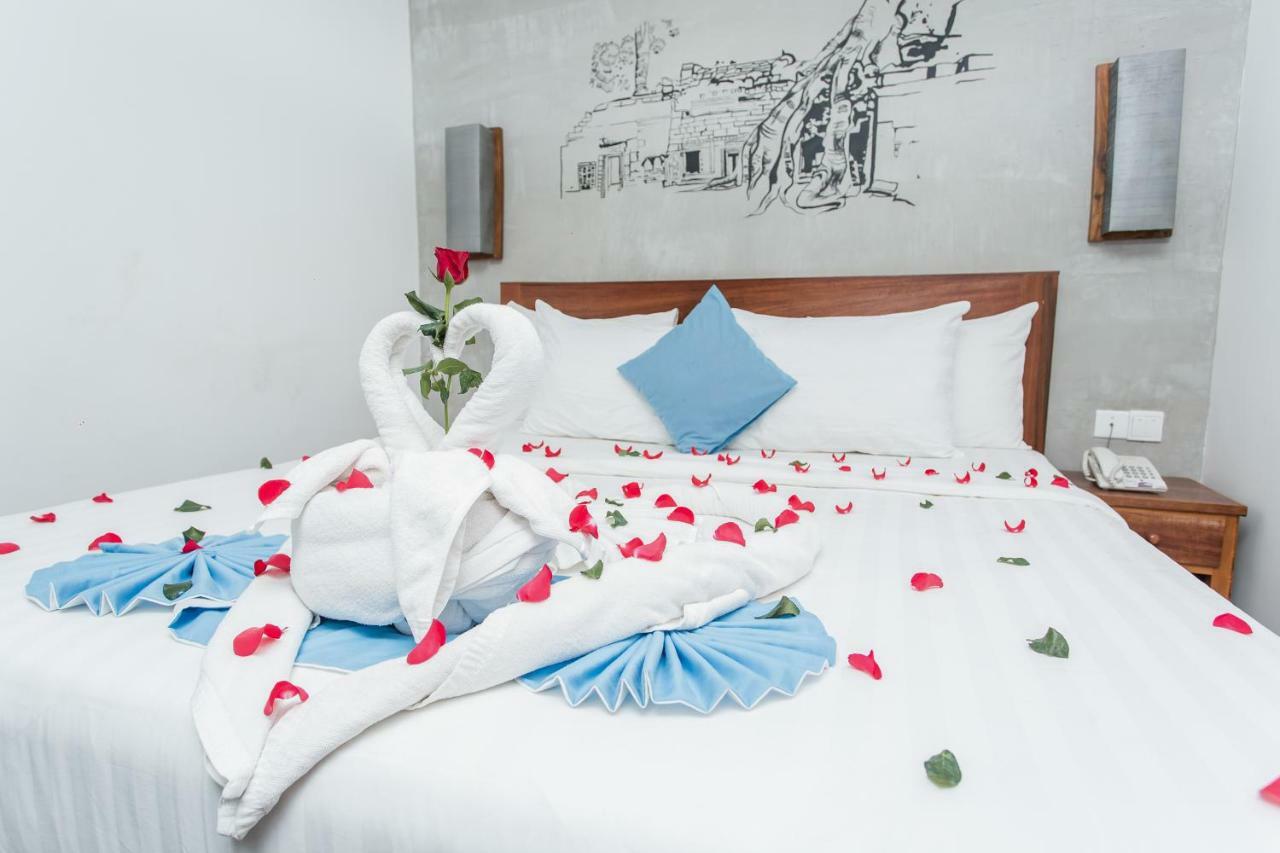 Home Chic Hotel Phnom Penh Exterior foto