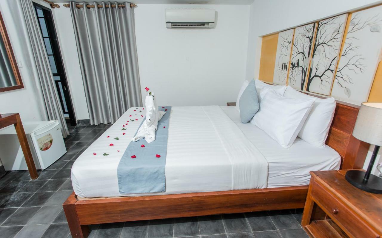 Home Chic Hotel Phnom Penh Exterior foto